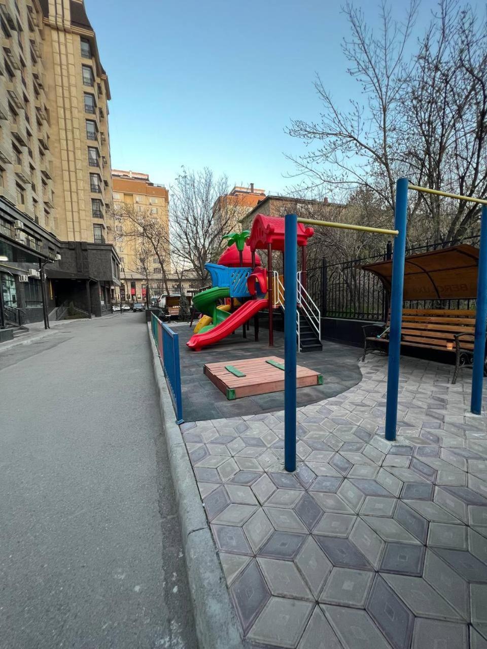 apartments Harmony on sydykova st 156а Бішкек Екстер'єр фото